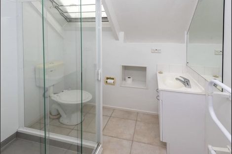 Photo of property in 2/9 Askew Place, Farm Cove, Auckland, 2012