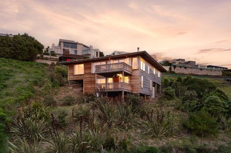 Photo of property in 5 Rifleman Lane, Redcliffs, Christchurch, 8081