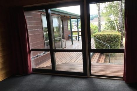 Photo of property in 32 Comeskey Grove, Elderslea, Upper Hutt, 5018