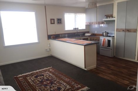 Photo of property in 2 Red Hill Road, Red Hill, Papakura, 2110