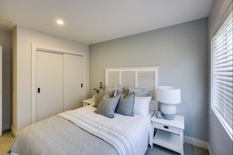 Photo of property in 71 Oak Road, Poraiti, Napier, 4112