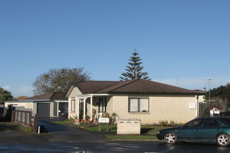 Photo of property in 2/4 Barton Place, Marewa, Napier, 4110