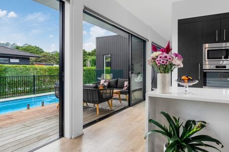 Photo of property in 16 Awanui Crescent, Matakana, 0985