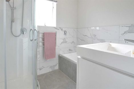 Photo of property in 22 Bay Vista Drive, Red Beach, 0932