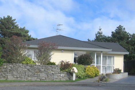 Photo of property in 23 Maracas Crescent, Grenada Village, Wellington, 6037