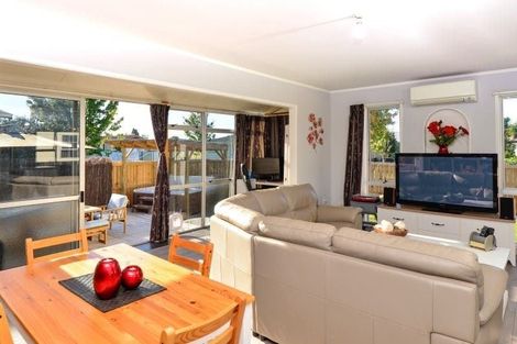 Photo of property in 16 Lindsay Crescent, Nawton, Hamilton, 3200