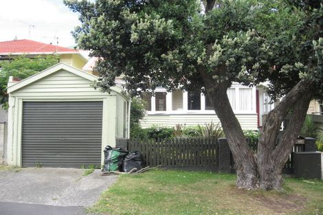 Photo of property in 45 Hohiria Road, Hataitai, Wellington, 6021