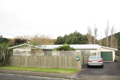 Photo of property in 24 Buckley Grove, Paraparaumu, 5032