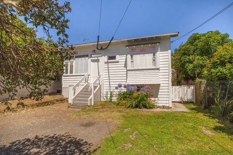 Photo of property in 2/5 Edgars Road, Westmere, Auckland, 1022
