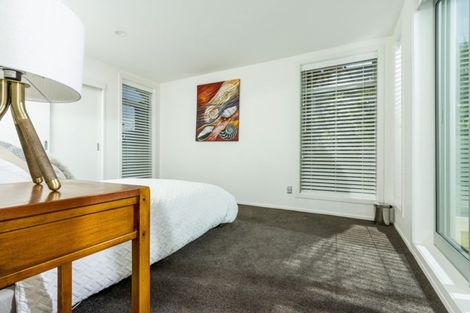 Photo of property in 31 Beach Road, Castor Bay, Auckland, 0620