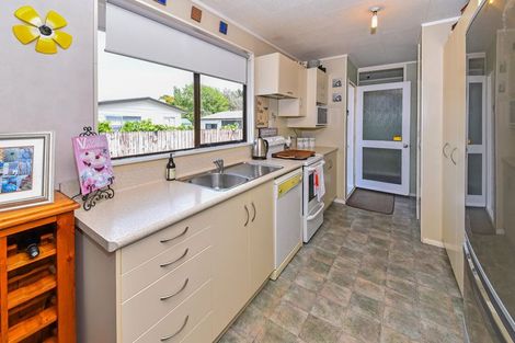 Photo of property in 22 Seaway Road, Clarks Beach, 2122