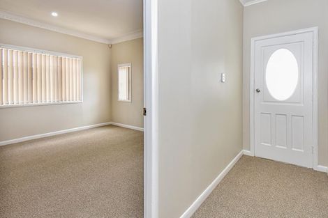 Photo of property in 79c Russell Road, Manurewa, Auckland, 2102