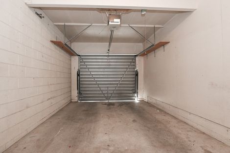 Photo of property in 2/505 Fitzroy Avenue, Hastings, 4122