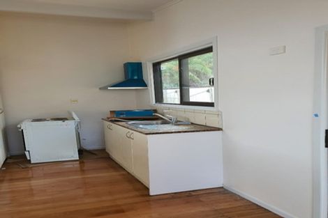 Photo of property in 13 Wylie Avenue, Sunnynook, Auckland, 0620