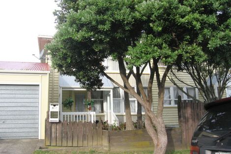 Photo of property in 55 Raukawa Street, Strathmore Park, Wellington, 6022