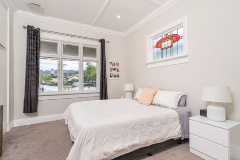 Photo of property in 10 Hargest Crescent, Saint Kilda, Dunedin, 9012