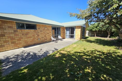 Photo of property in 11 Mckenzie Place, Rototuna North, Hamilton, 3210