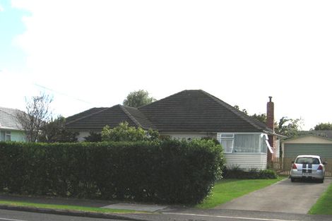 Photo of property in 77 Matipo Road, Te Atatu Peninsula, Auckland, 0610