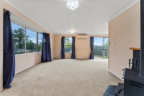 Photo of property in 10 Meadowbrook Drive, Cloverlea, Palmerston North, 4412