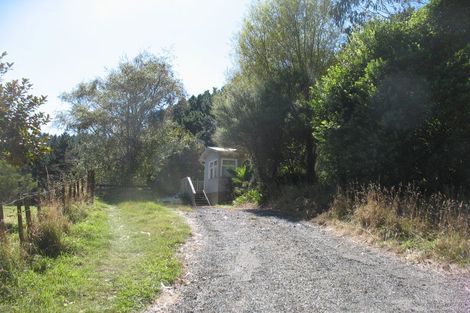 Photo of property in 28 Waterfall Road, Paraparaumu, 5032