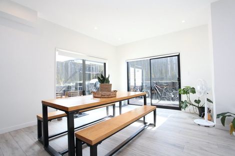 Photo of property in 10b Kurnell Drive, Botany Downs, Auckland, 2010