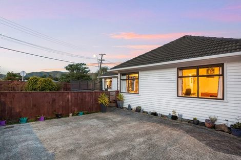 Photo of property in 188 Wellington Road, Wainuiomata, Lower Hutt, 5014