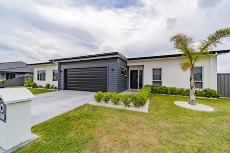 Photo of property in 6 Benmore Place, Poraiti, Napier, 4112