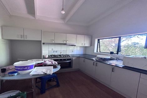 Photo of property in 121 Athena Drive, Totara Vale, Auckland, 0629