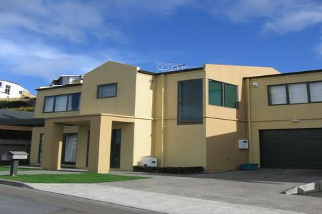 Photo of property in 37a Waverton Terrace, Churton Park, Wellington, 6037