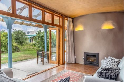 Photo of property in 22 Cambridge Road, Martinborough, 5711