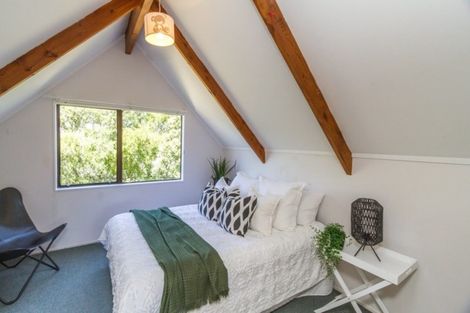 Photo of property in 33 James Cook Drive, Whitby, Porirua, 5024