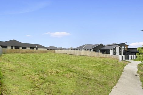 Photo of property in 35 The Meadows Drive, Flagstaff, Hamilton, 3210