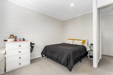 Photo of property in 4 Joseph Banks Drive, Whitby, Porirua, 5024