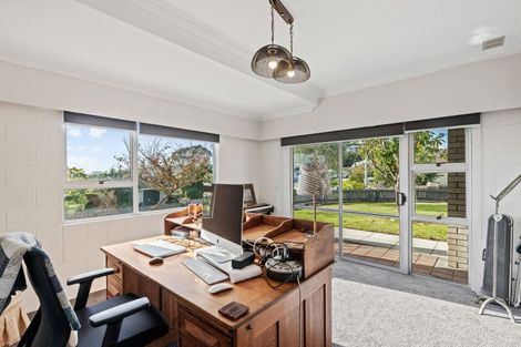 Photo of property in 9 Norwich Avenue, Spotswood, New Plymouth, 4310