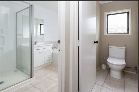 Photo of property in 2/9 Askew Place, Farm Cove, Auckland, 2012