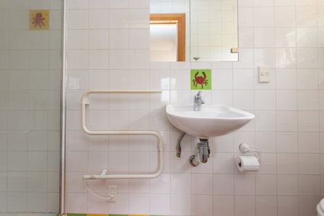 Photo of property in 35 Paparoa Street, Papanui, Christchurch, 8053