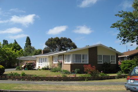 Photo of property in 3 Ostend Place, Avonhead, Christchurch, 8042