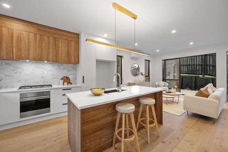 Photo of property in 41b Sunnynook Road, Forrest Hill, Auckland, 0620