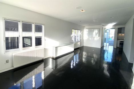 Photo of property in 100 Esplanade, Sumner, Christchurch, 8081