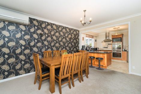 Photo of property in 8 Goodwyn Crescent, Hokowhitu, Palmerston North, 4410