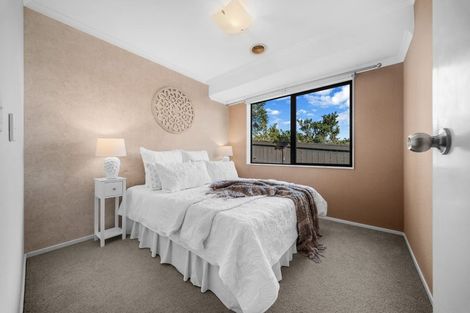 Photo of property in 11 Cognac Place, Henderson, Auckland, 0612