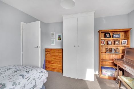 Photo of property in 16 Dunedin Street, Redwood, Christchurch, 8051