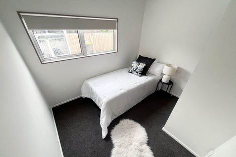 Photo of property in 9b Waterfront Road, Mangere Bridge, Auckland, 2022