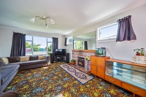 Photo of property in 14 Cowling Road, Hurdon, New Plymouth, 4310