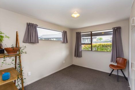 Photo of property in 60b Mcfaddens Road, St Albans, Christchurch, 8052