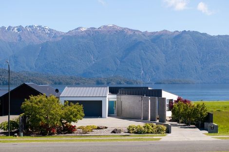 Photo of property in 68 South Arm Drive, Te Anau, 9600