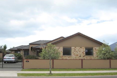 Photo of property in 42 Kahira Crescent, Papamoa Beach, Papamoa, 3118