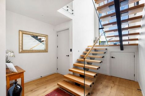 Photo of property in 27 Coronation Street, Ahuriri, Napier, 4110