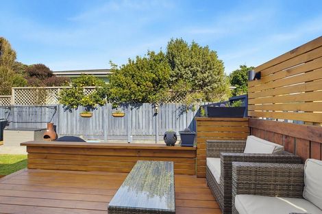 Photo of property in 110 Main Road, Titahi Bay, Porirua, 5022