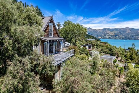 Photo of property in 58 Onuku Road, Akaroa, 7520